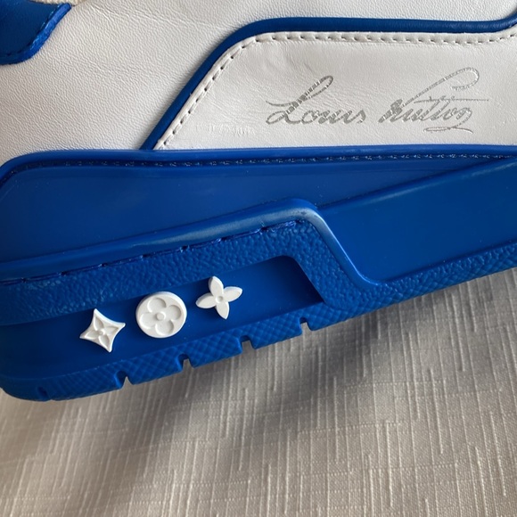 Louis VuittonTrainer White Blue Signature - Picture 14 of 16